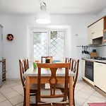 Apartament La Vela Arancione Orosei